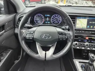 Hyundai ELANTRA 2019 Limited sedán de 4 puertas