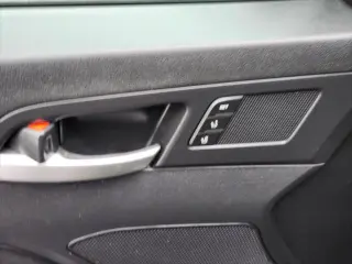 Hyundai ELANTRA 2019 Limited sedán de 4 puertas
