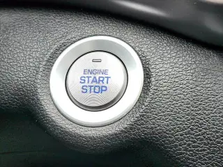 Hyundai ELANTRA 2019 Limited sedán de 4 puertas