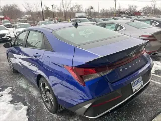Hyundai ELANTRA 2025 SEL Sport Sedán de 4 puertas