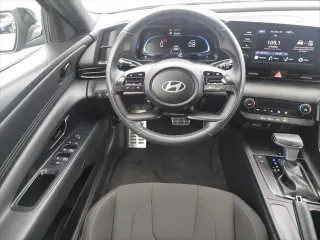 Hyundai ELANTRA 2025 SEL Sport 4 puertas Sedan