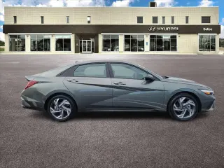 Hyundai ELANTRA 2025 SEL Sport 4 puertas Sedan