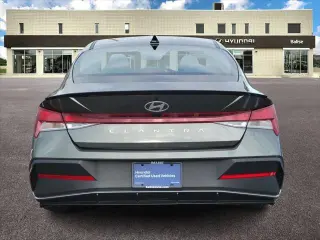 Hyundai ELANTRA 2025 SEL Sport 4 puertas Sedan