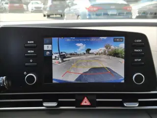 Hyundai ELANTRA 2025 SE Sedán de 4 puertas