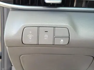 Hyundai ELANTRA 2025 SE Sedán de 4 puertas