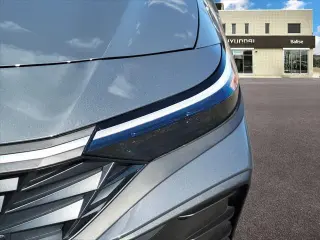 Hyundai ELANTRA 2025 SE Sedán de 4 puertas