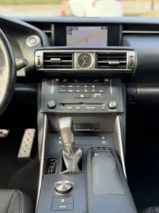 2016 Lexus IS 300