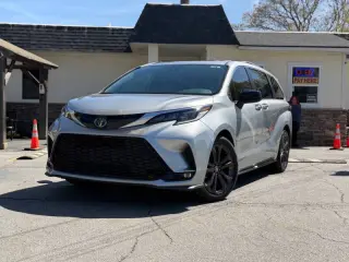 2021 Toyota Sienna XSE 7-Passenger