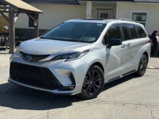 2021 Toyota Sienna XSE 7-Passenger