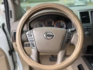 2013 Nissan Armada Platinum
