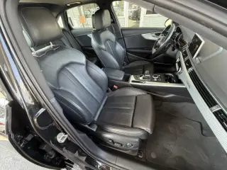 2017 Audi A4 2.0T quattro Premium Plus