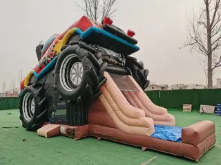 Jumper de monster truck en ren