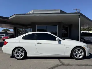 2012 BMW 3 Series 335i
