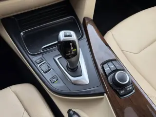 2017 BMW 3 Series 320i