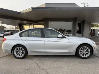 2017 BMW 3 Series 320i