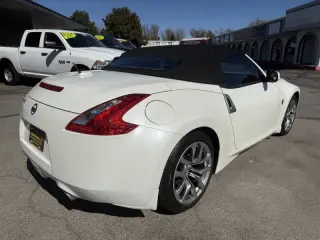 2010 Nissan 370Z Roadster Touring