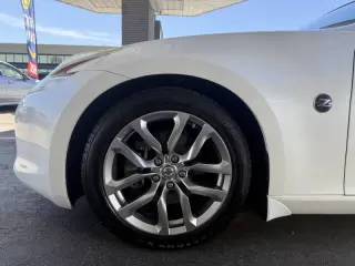 2010 Nissan 370Z Roadster Touring