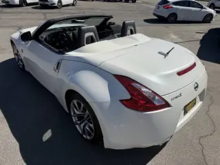 2010 Nissan 370Z Roadster Touring