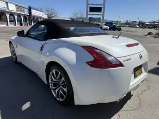 2010 Nissan 370Z Roadster Touring