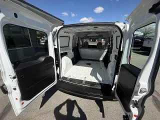 2021 RAM ProMaster City Tradesman