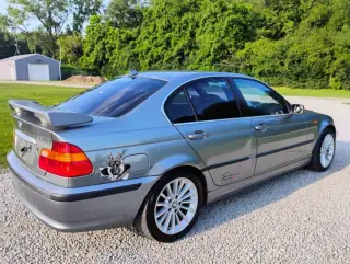 2005 BMW 3 Series 330xi