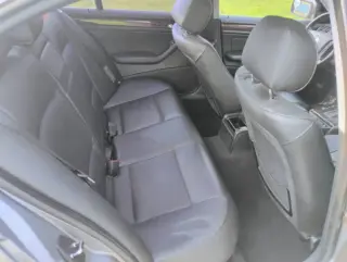 2005 BMW 3 Series 330xi