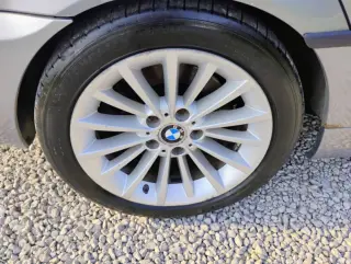 2005 BMW 3 Series 330xi