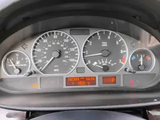 2005 BMW 3 Series 330xi