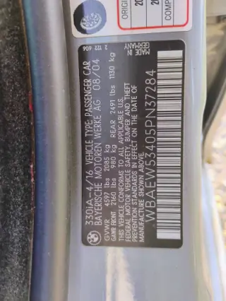 2005 BMW 3 Series 330xi