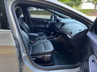 2017 Chevrolet Cruze Premier Auto