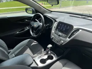 2021 Chevrolet Malibu RS