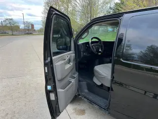 2017 Chevrolet Express 2500