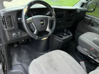 2017 Chevrolet Express 2500