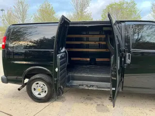 2017 Chevrolet Express 2500