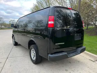 2017 Chevrolet Express 2500