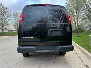 2017 Chevrolet Express 2500