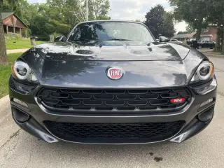 2017 FIAT 124 Spider Classica