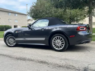 2017 FIAT 124 Spider Classica