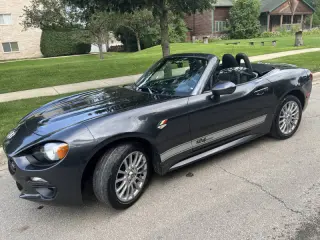 2017 FIAT 124 Spider Classica