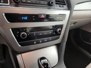 Hyundai SONATA 2015 SE 4dr Sedan