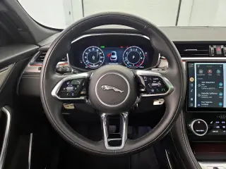 Jaguar F-PACE 2024 AWD P250 R-Dynamic S 4dr SUV