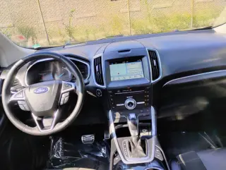 2018 Ford Edge Sport