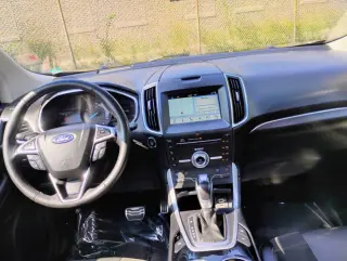 2018 Ford Edge Sport
