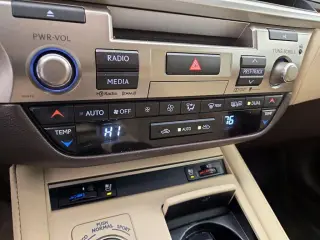 Lexus ES 350 2016 4dr Sedan