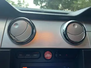 2005 Ford Mustang GT Deluxe