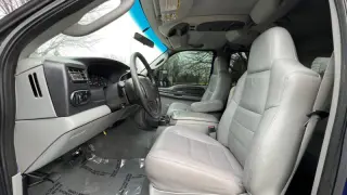 2005 Ford Excursion XLT
