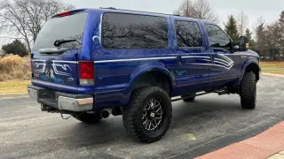 2005 Ford Excursion XLT