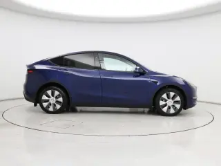 Tesla Model Y 2024 AWD Long Range 4dr Crossover