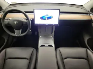 Tesla Model Y 2024 AWD Long Range 4dr Crossover