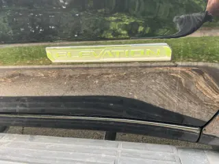 2022 GMC Sierra 1500 Limited Elevation Standard
